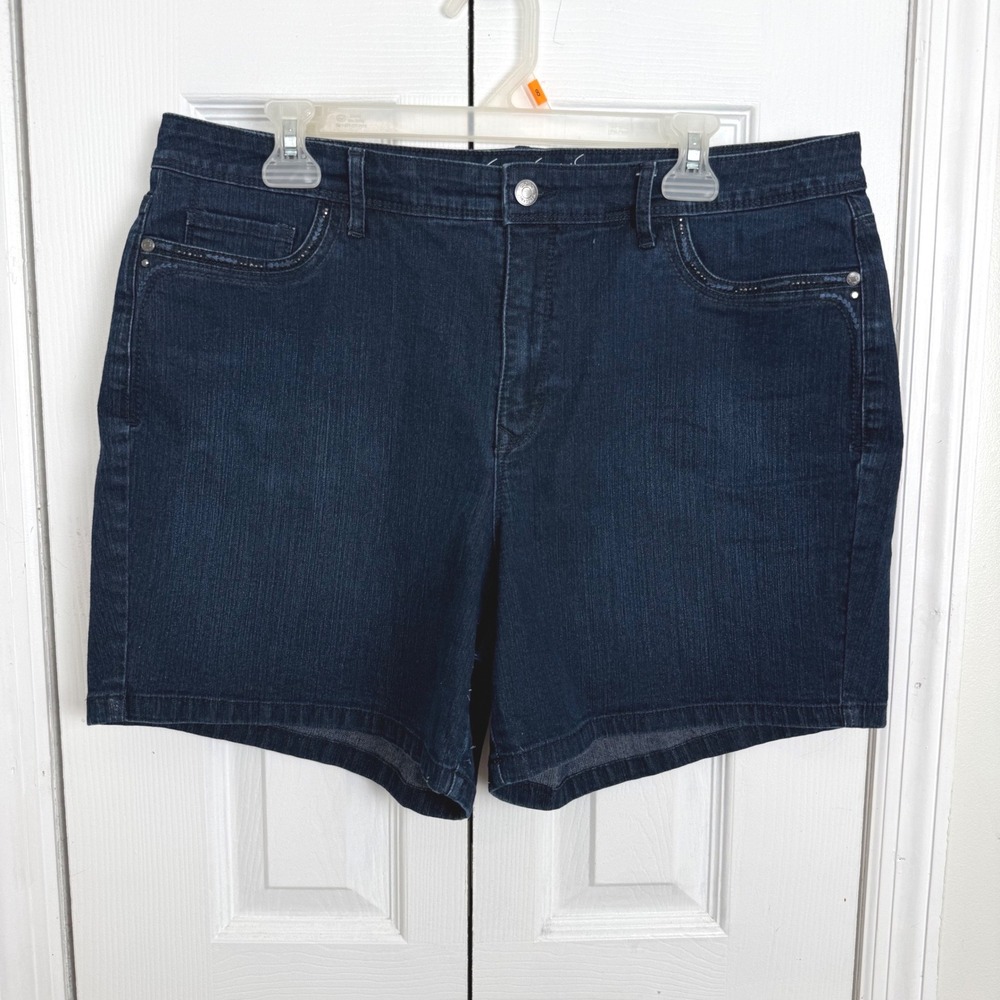 Gloria‎ Vanderbilt Denim Shorts 14 Blue Embroidered Slimming Boho Casual